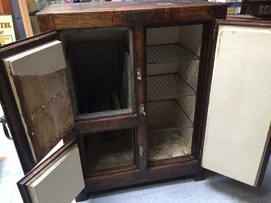Vintage WICKES JOINTLESS REFRIGERATOR Sold By Brunswick Balke Collender Co. [Photo 22]