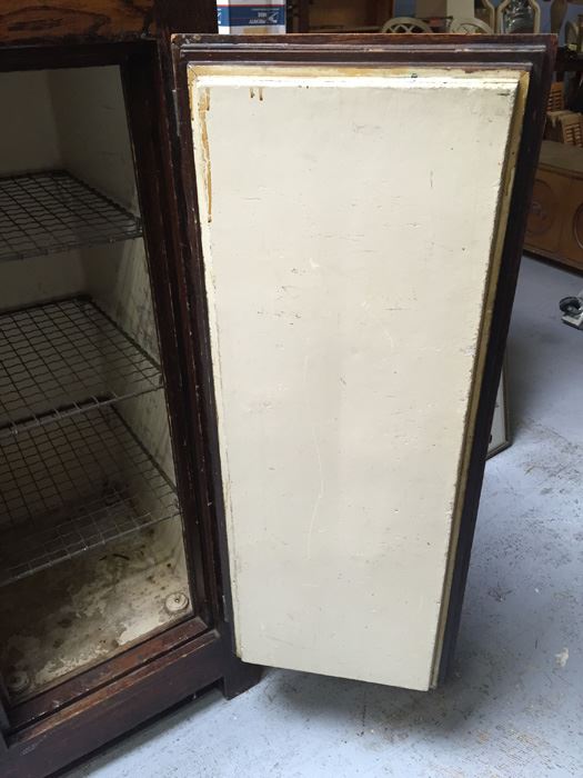 Vintage WICKES JOINTLESS REFRIGERATOR Sold By Brunswick Balke Collender Co. [Photo 16]