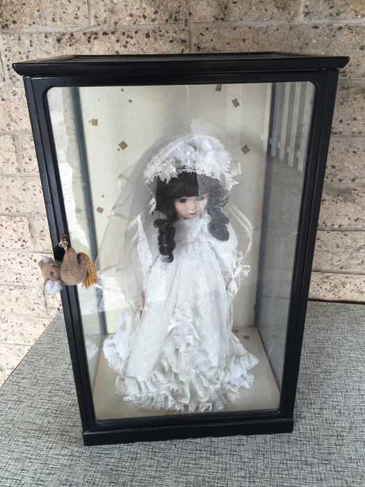 GORHAM Doll Petticoats & Lace In Display Case [Photo 9]