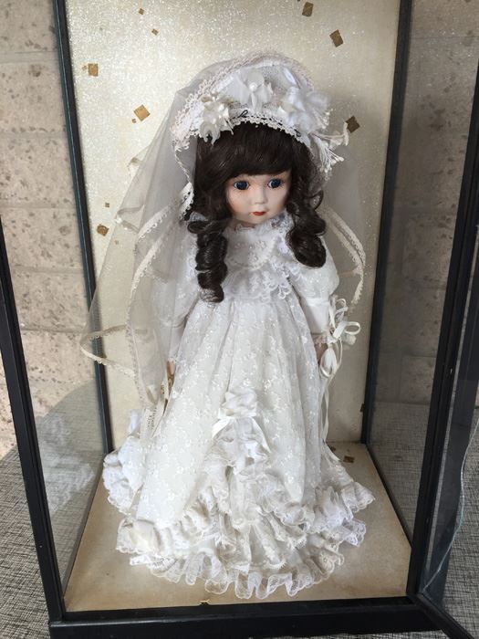 GORHAM Doll Petticoats & Lace In Display Case [Photo 6]