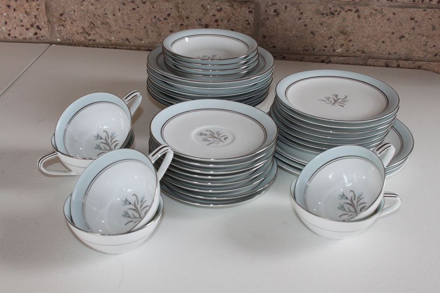 Noritake China Japan Bluebell Pattern [Photo 2]