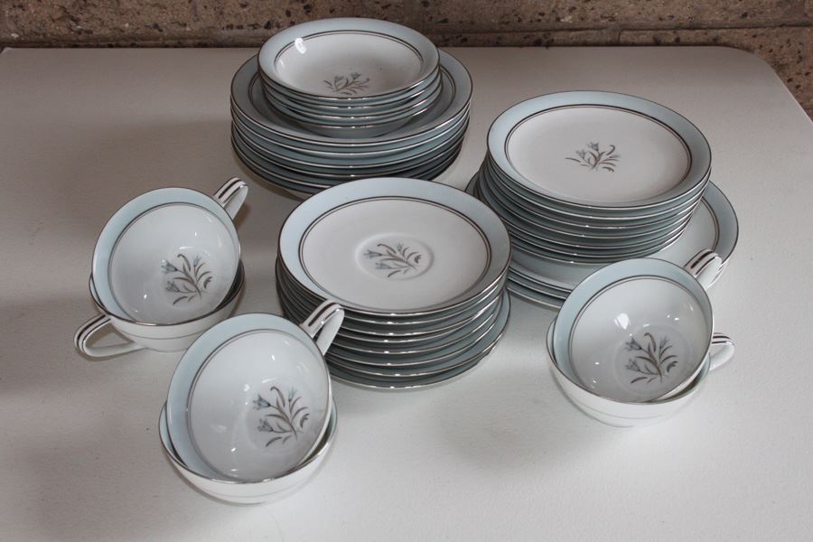 Noritake China Japan Bluebell Pattern [Photo 1]