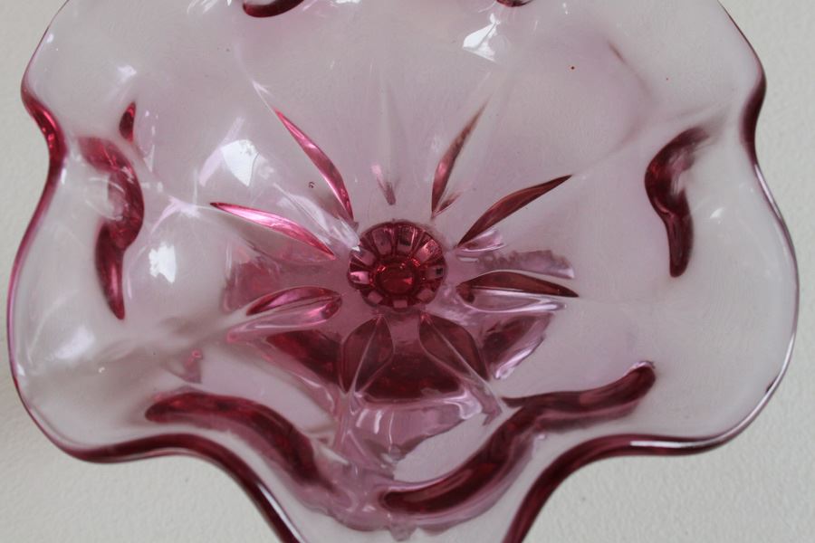 Pink Fenton Glass And Glass Basket [Photo 2]
