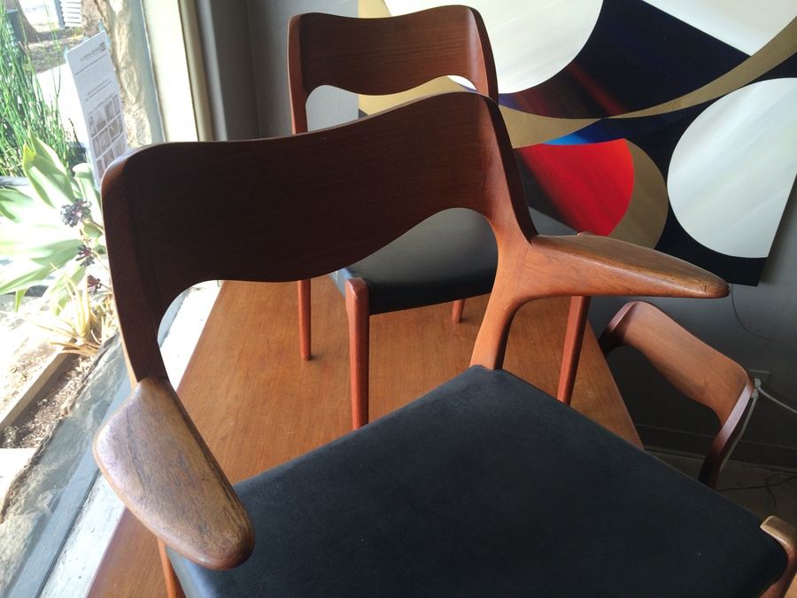 J. L. Moller Teak Dining Chairs and Table - Niels Moller 1951 [Photo 1]