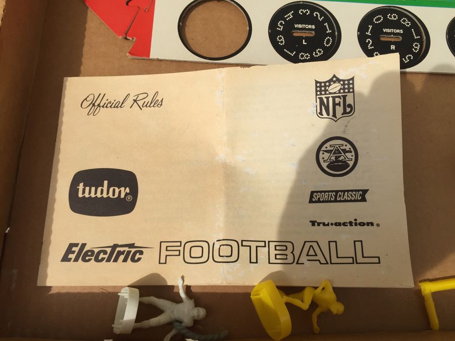 Two Vintage Sets Of The Classic Electric Football By Tudor With Box [Photo 10]