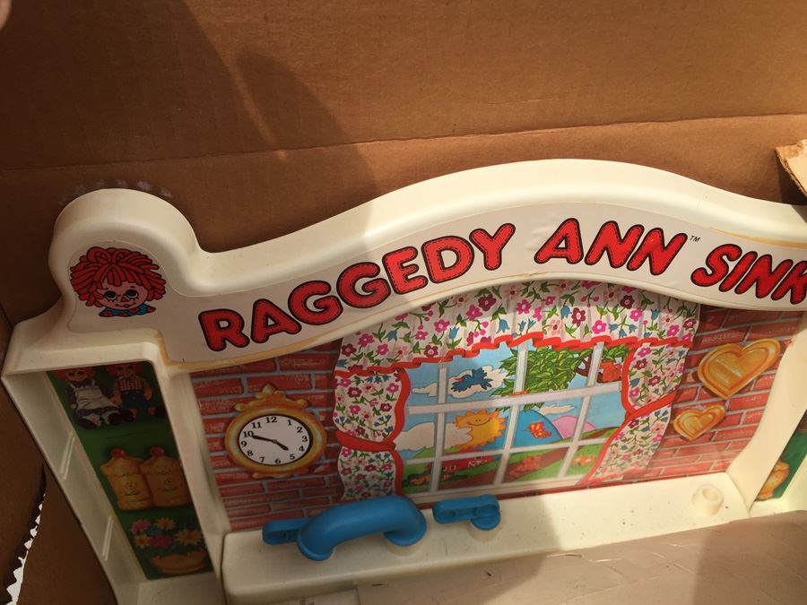 Raggedy Ann Stove, Sink, And Ice Box Romper Room In Box Note Damage To Boxes [Photo 7]