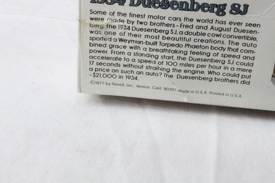 Vintage 1934 Duesenberg SJ Revell Model Kit New Sealed 1977 [Photo 4]