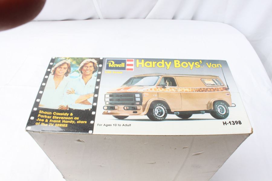 Hardy Boys' Van Revell Model Kit New Sealed 1978 [Photo 5]