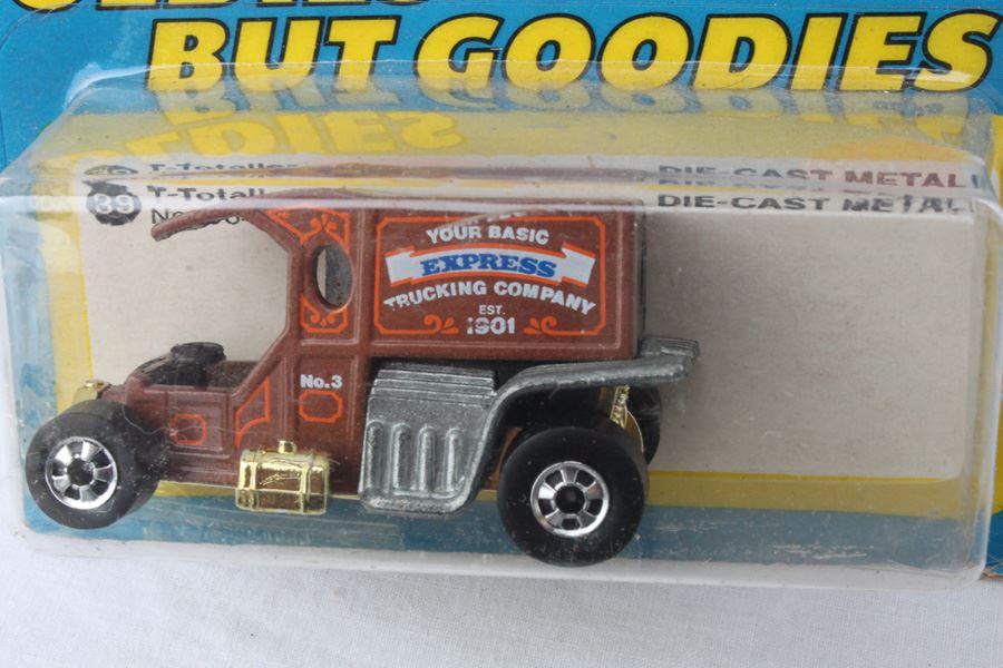 Vintage 1977 Hot Wheels New On Patch Card Oldies But Goodies T-Totaller #9648 & Race Bait 308 #2021 [Photo 3]