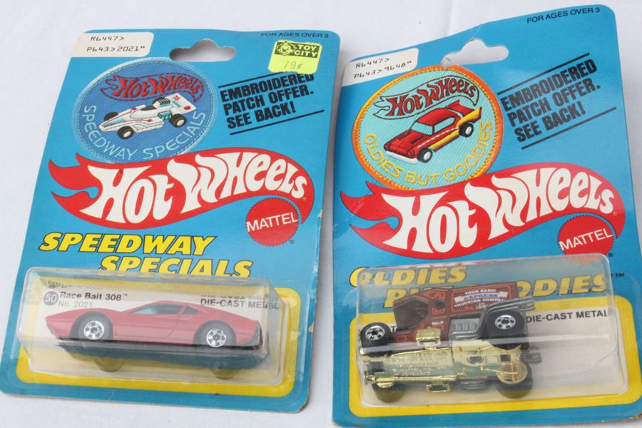 Vintage 1977 Hot Wheels New On Patch Card Oldies But Goodies T-Totaller #9648 & Race Bait 308 #2021 [Photo 1]
