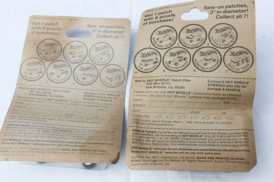 Vintage 1977 Hot Wheels New On Patch Card Drag Strippers Rodger Dodger #8759 & Classy Customs Paddy Wagon #6966 [Photo 5]