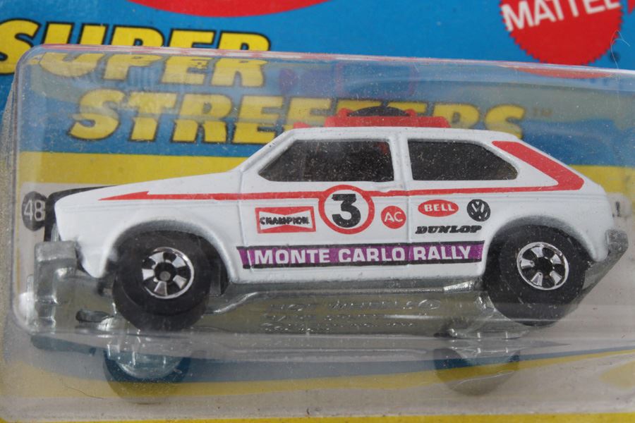 Vintage 1977 Hot Wheels New On Patch Card Speedway Specials Torino Stocker #7647 & Super Streeters Hare Splitter #2504 [Photo 3]