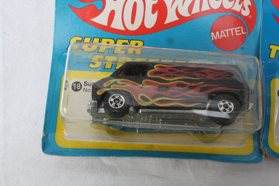Vintage 1977 Hot Wheels New On Patch Card Super Streeters Super Van #7649 & The Heavies Letter Getter #9643 [Photo 3]