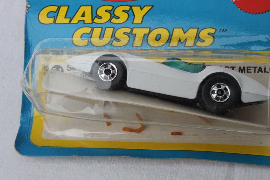 Vintage 1977 Hot Wheels New On Patch Card Classy Customs Second Wind #9644 & Super Streets Upfront 924 #2500 [Photo 3]