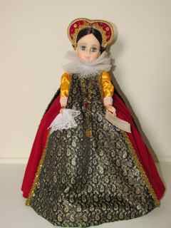 Madame Alexander 21' Mary Queen of Scots Doll with Display Case [Photo 2]