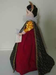 Madame Alexander 21' Mary Queen of Scots Doll with Display Case [Photo 11]
