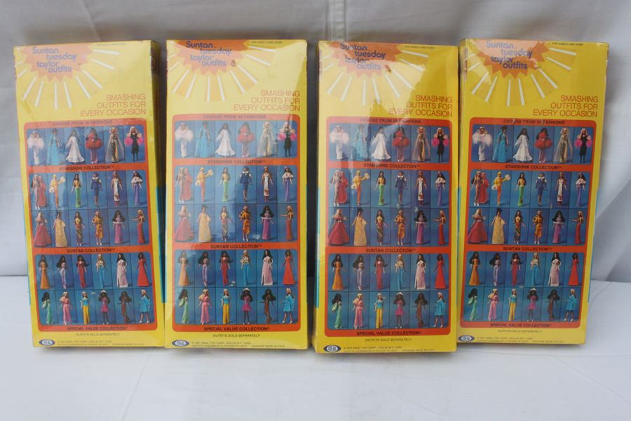 Suntan Tuesday Taylor Outfits Ideal New In Box 1977 [Photo 2]