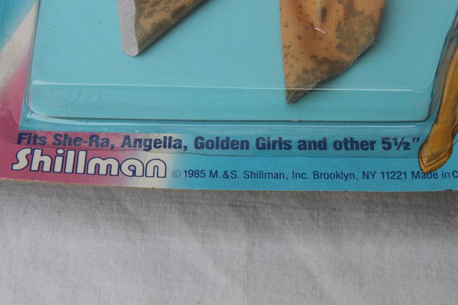 Power Fashions Action Figure Doll Clothing Shillman Fits She-Ra, Angella, Golden Girls New On Card 1985 [Photo 2]