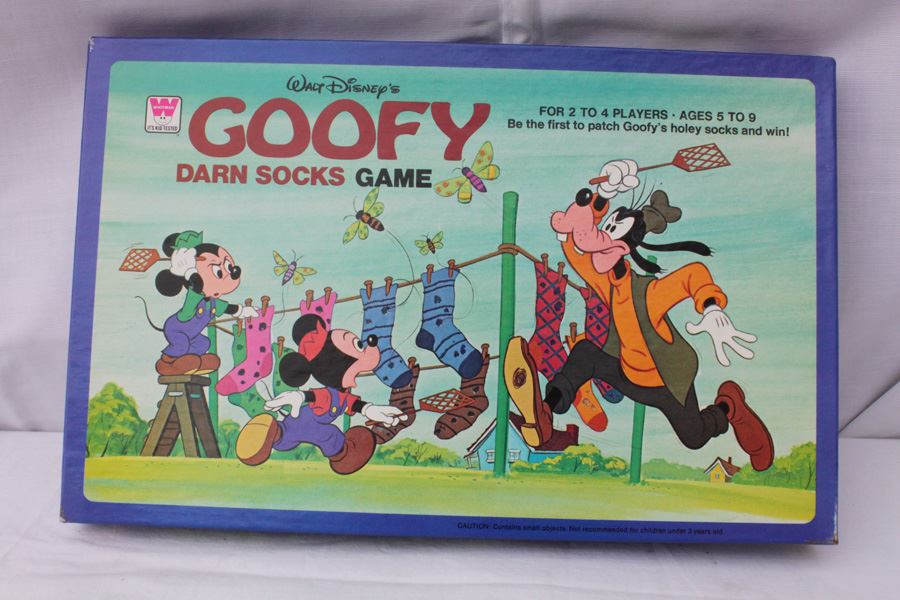 Walt Disney's PLUTO On The Scent Game And GOOFY Darn Socks Game New In Box 1977 [Photo 2]