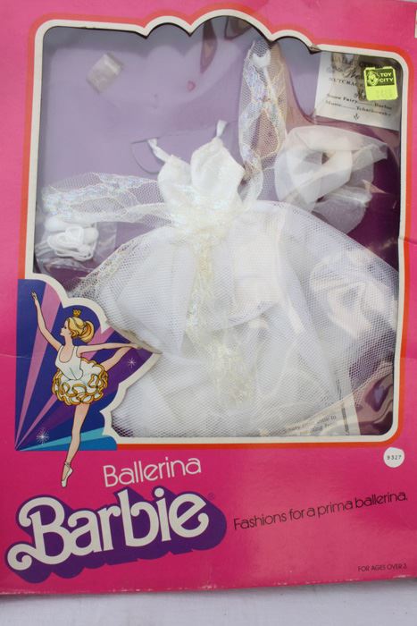 Barbie Fashions Ballerina And Superstar New In Box Mattel 1975 & 1977 [Photo 3]