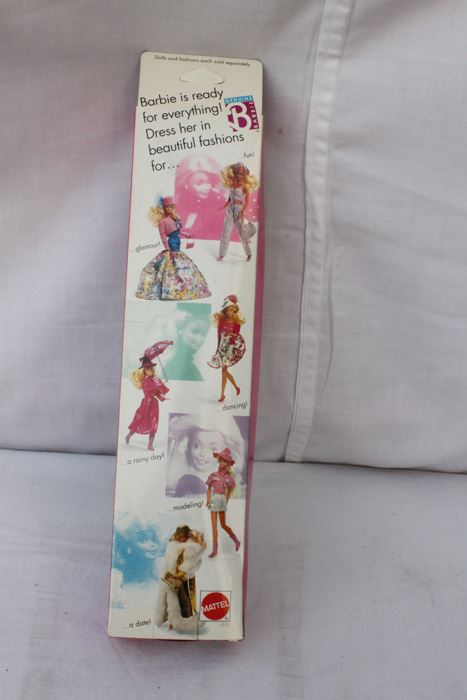 Fun To Dress Barbies Mattel New In Box 1989 [Photo 4]