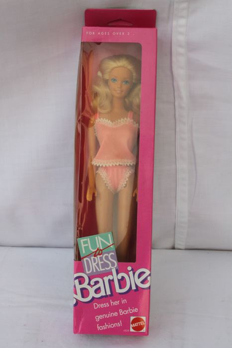 Fun To Dress Barbies Mattel New In Box 1989
