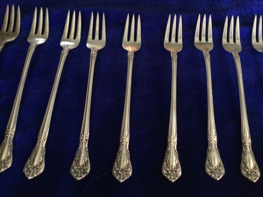 91-Piece Alvin Sterling Silver Flatware Set - STARTING BID IS 85% OF MELT VALUE! [Photo 22]