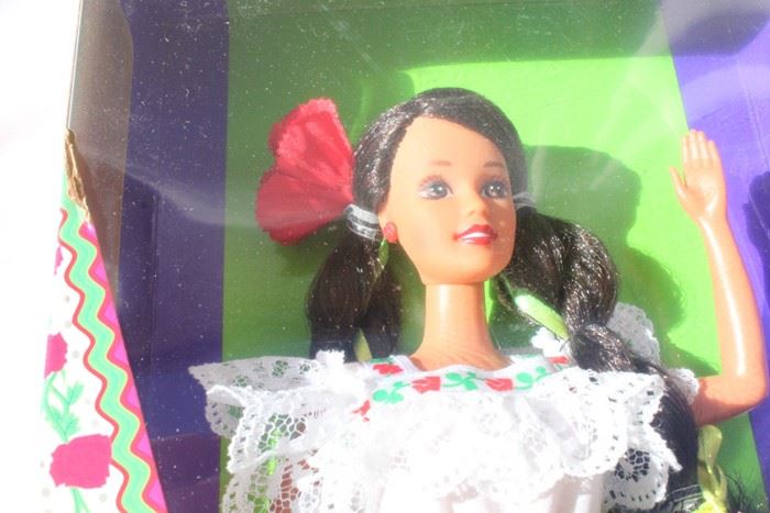 Mexican Barbie Mattel New In Box 1995 [Photo 2]
