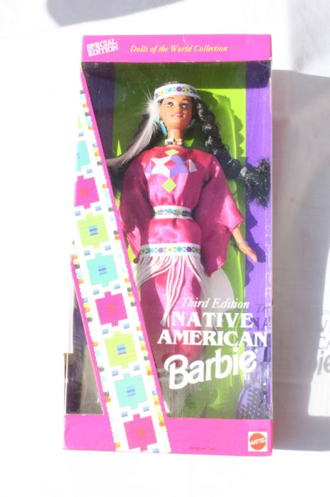 Third Edition Native American Barbie Doll Mattel New In Box 1994 [Photo 1]