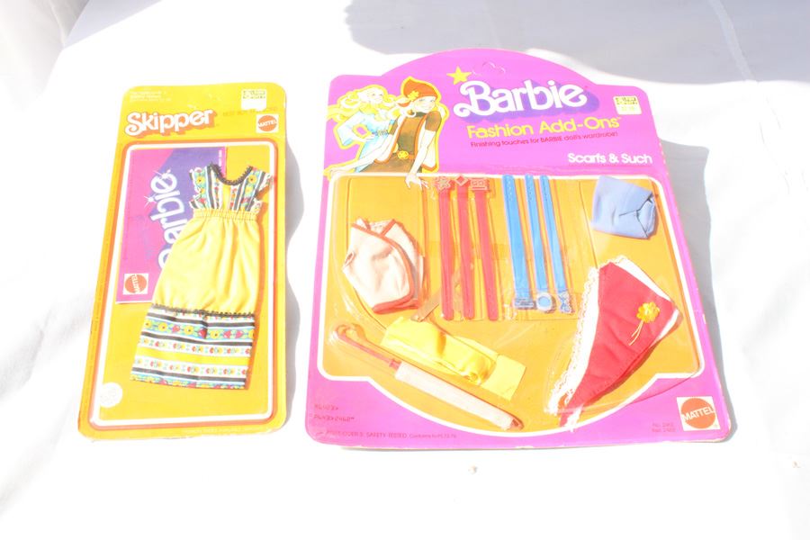 Barbie Fashion Add-Ons Mattel New On Card And Skipper Fashions Clothes New On Card 1978 [Photo 1]