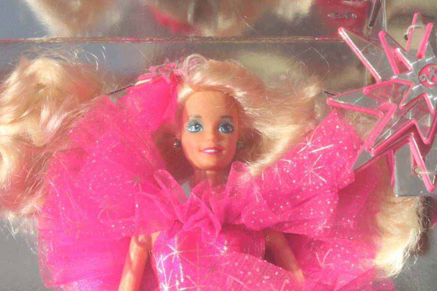 happy holidays special edition barbie 1990