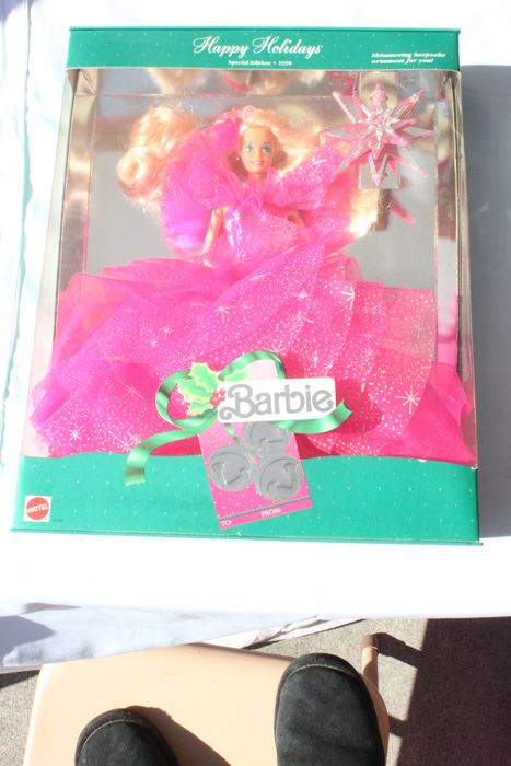 happy holidays special edition barbie 1990