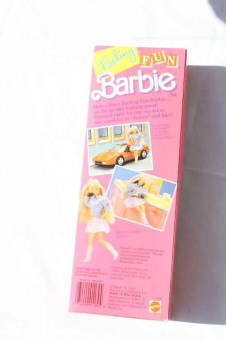 Feeling Fun Barbie Mattel New In Box 1988 [Photo 3]