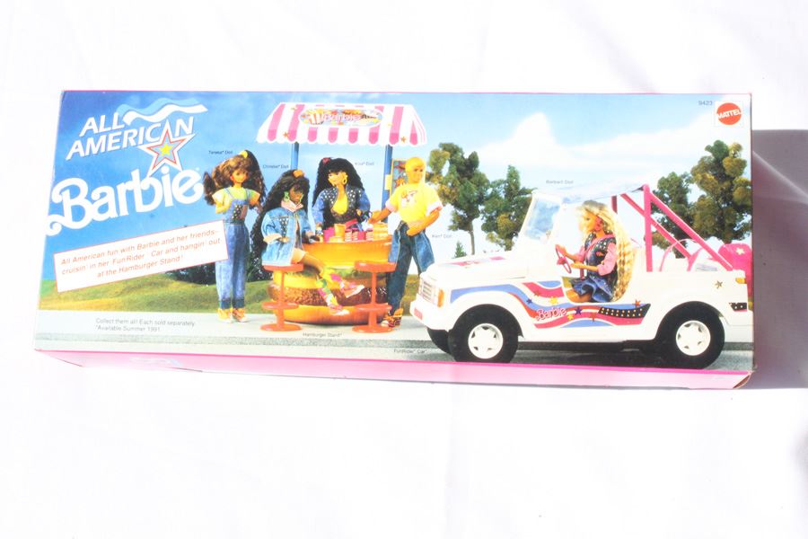 All American Barbie Mattel New In Box 1990 [Photo 3]
