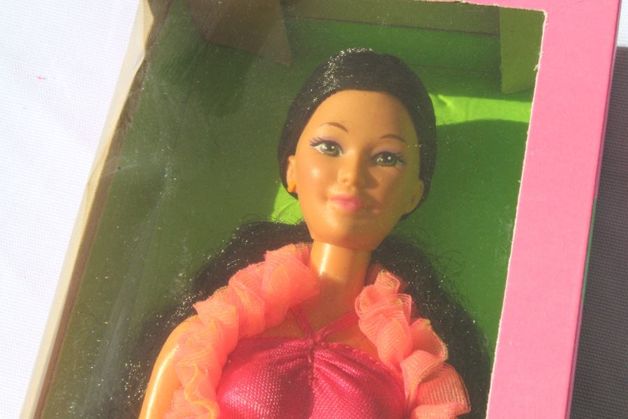 Island Fun Barbie Mattel New In Box 1987 [Photo 2]