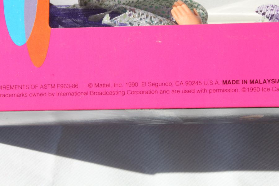 Ice Capades Barbie Mattel New In Box 1990 [Photo 4]