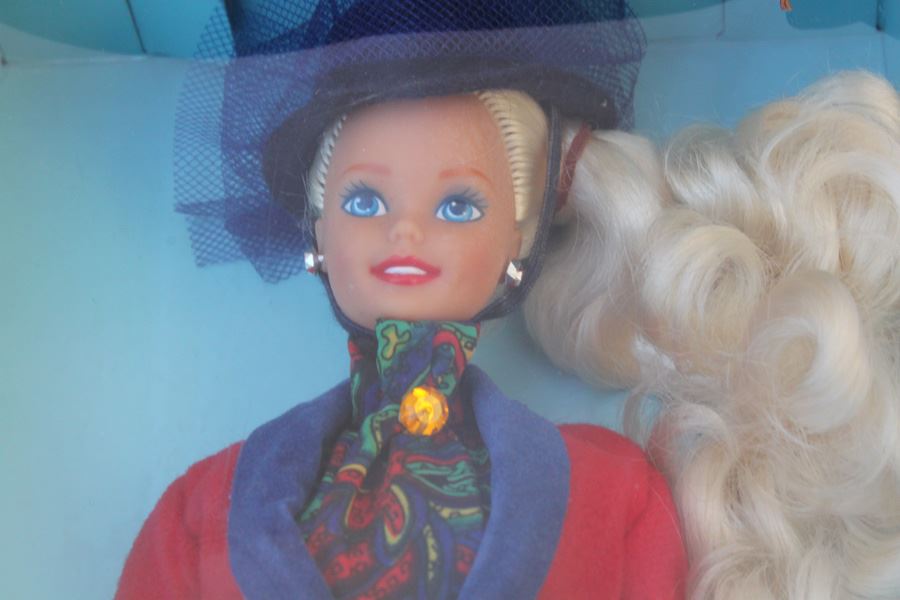 English Barbie Mattel New In Box 1991 [Photo 2]