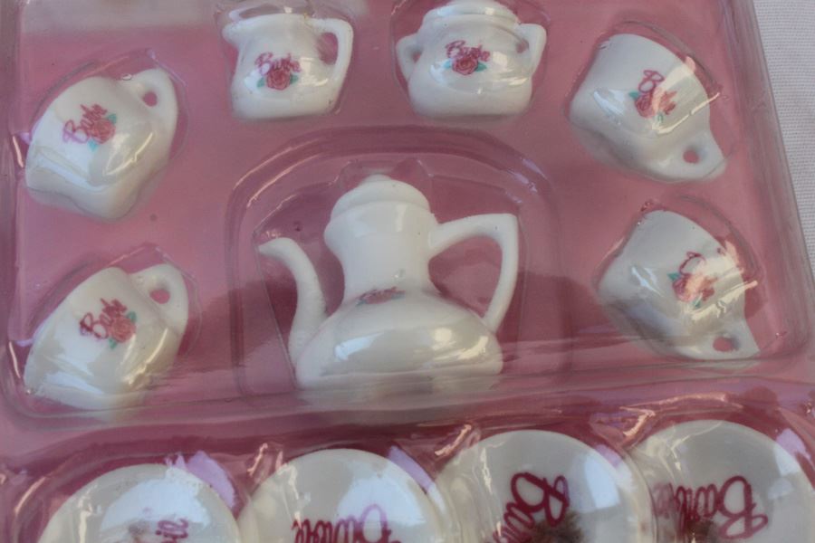 (4) Mattel Lot Paper Dolls China Sets [Photo 7]