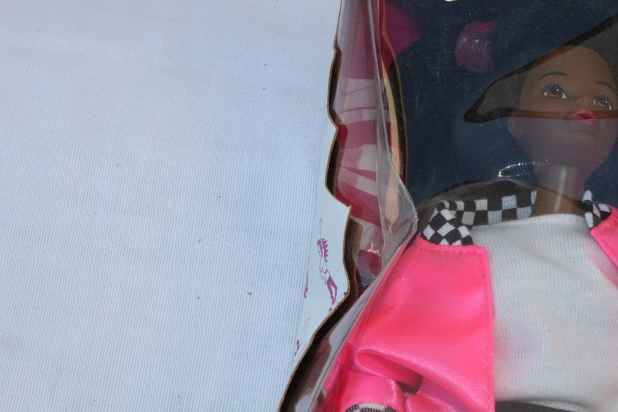 High School Jazzie Cool Teen Cousin Of Barbie Stacie Mattel New In Box 1988 [Photo 4]