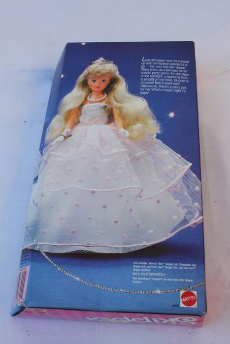 Teen Sweetheart Skipper Barbie Mattel New In Box 1987 [Photo 3]