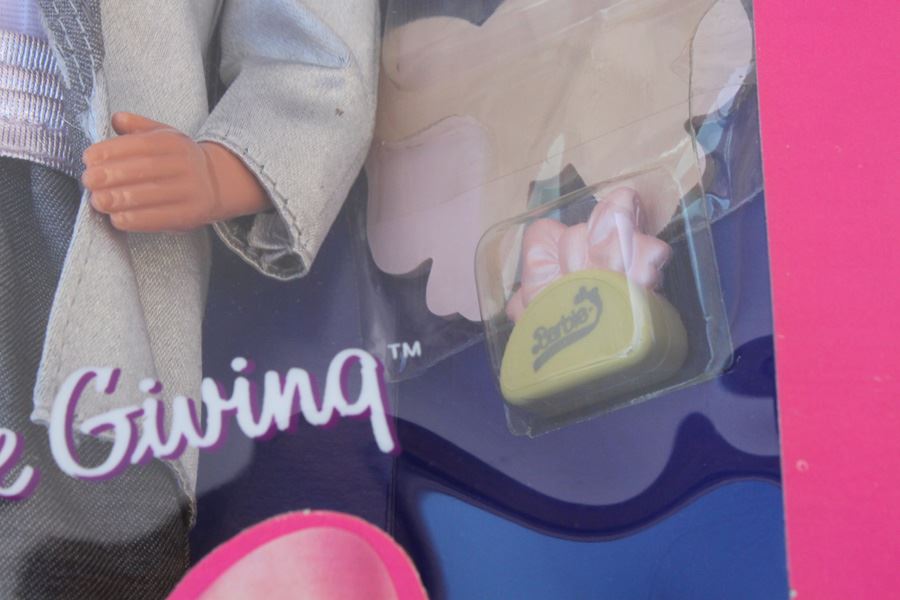 Perfume Giving Ken Doll Mattel New In Box 1987 [Photo 3]