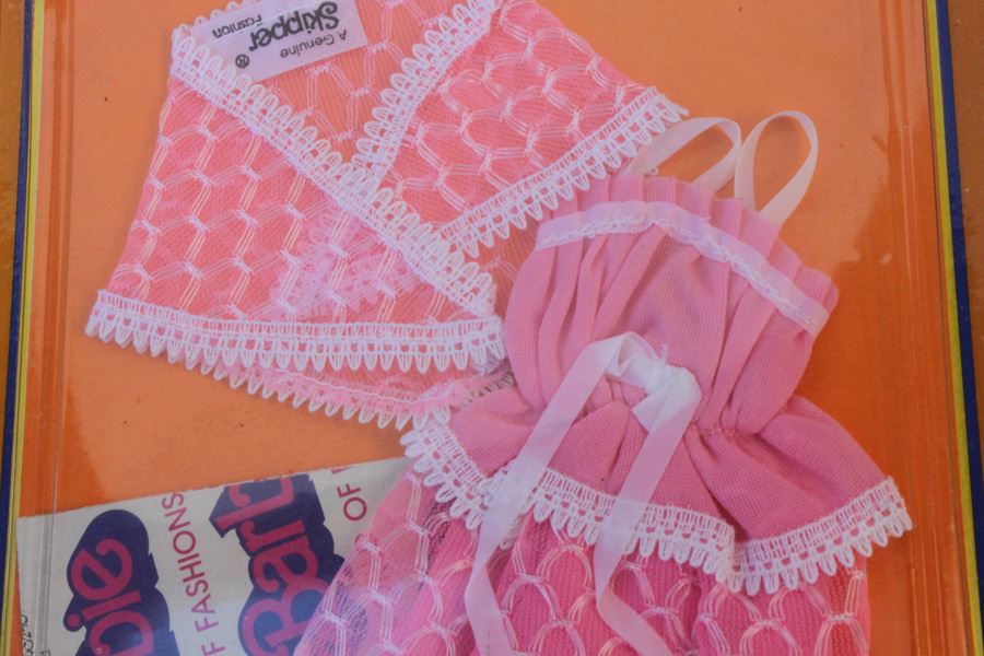 Barbie And Skipper Outfits Clothes Mattel New On Card 1978, 1985, 1988, 1991 [Photo 4]