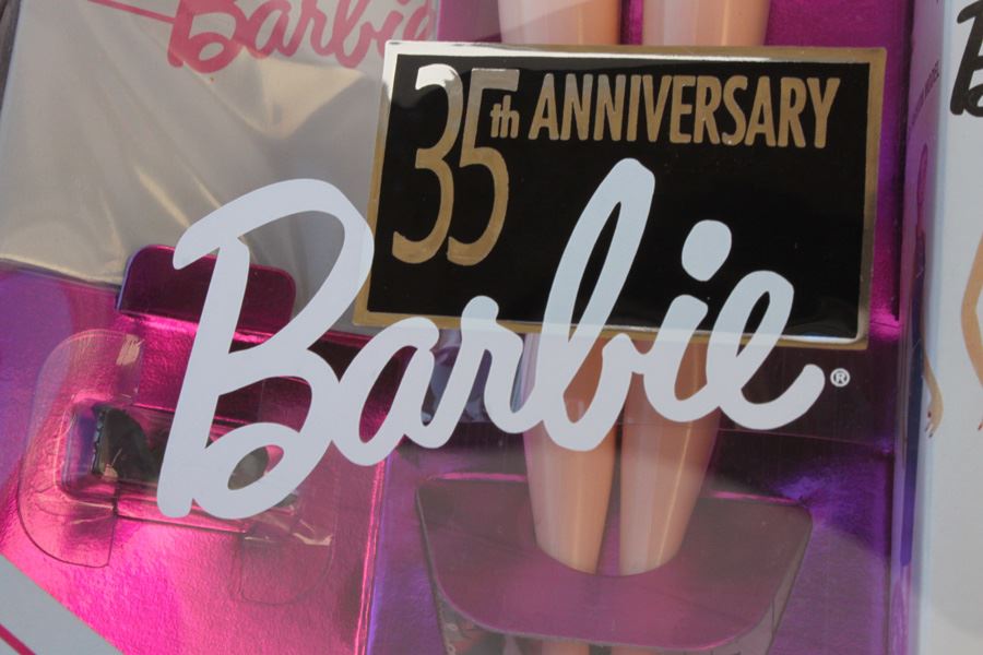 35th Anniversay Barbie Original 1959 Barbie Special Edition Reproduction 1993 [Photo 4]