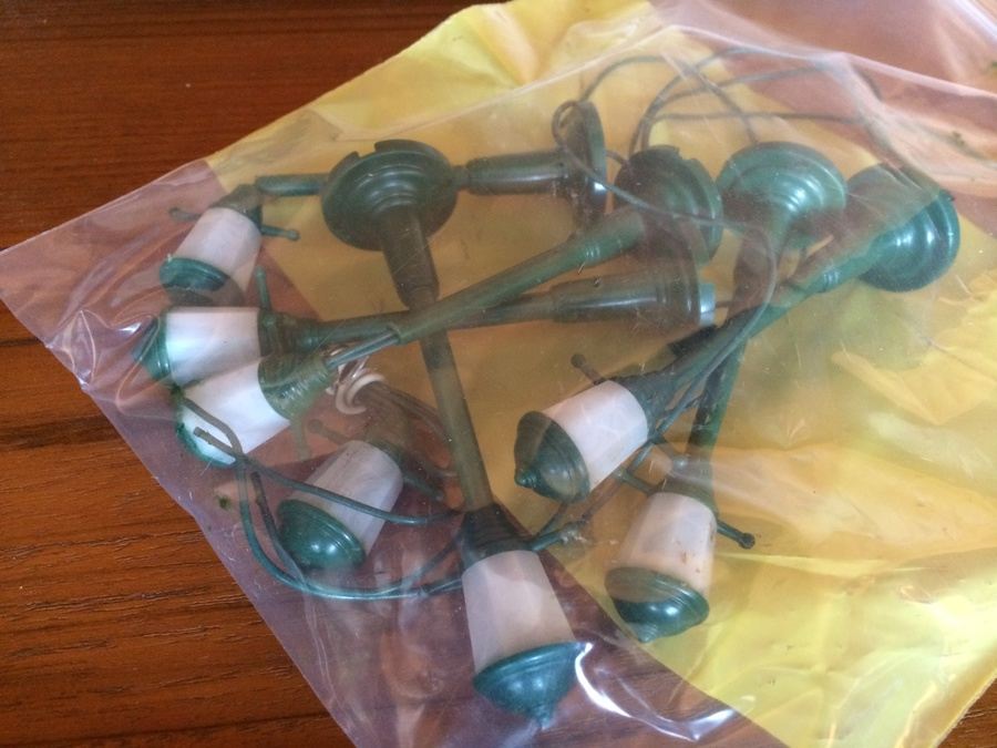 Huge Post WWII 1950s Lionel Train Set [Photo 39]