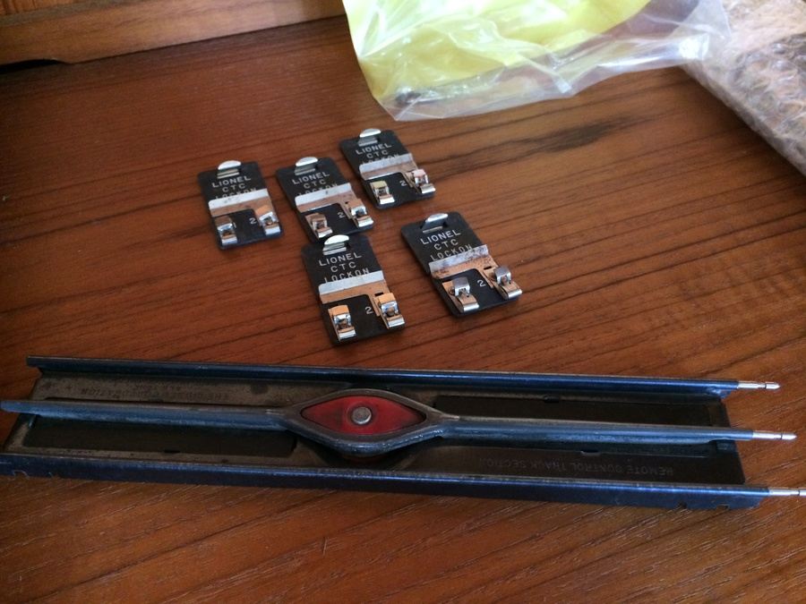 Huge Post WWII 1950s Lionel Train Set [Photo 37]