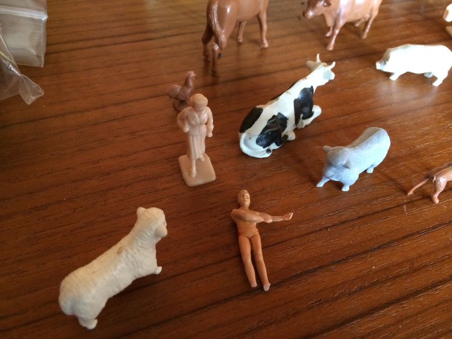 Huge Post WWII 1950s Lionel Train Set [Photo 49]