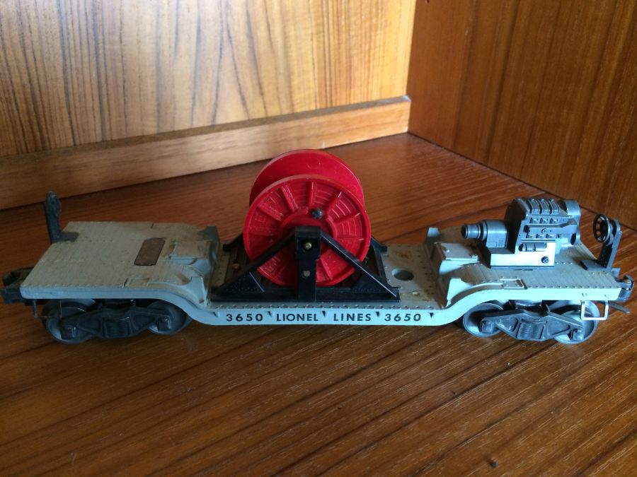 Huge Post WWII 1950s Lionel Train Set [Photo 18]