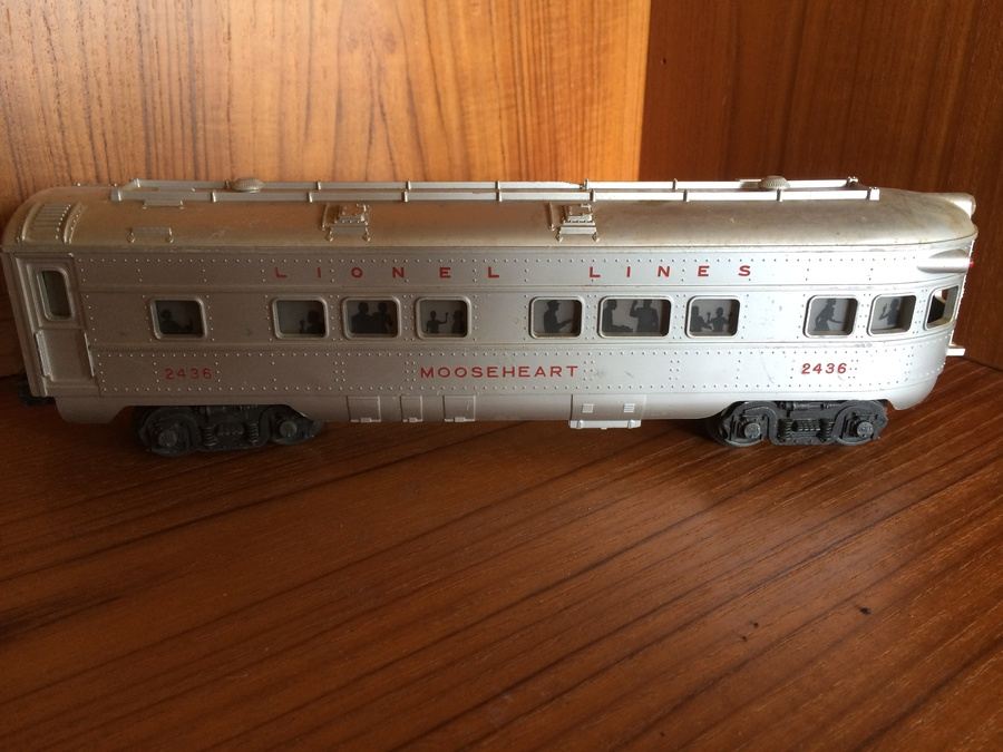 Huge Post WWII 1950s Lionel Train Set [Photo 20]