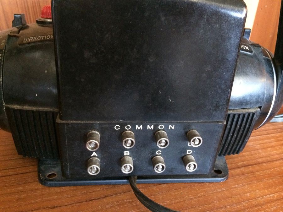 Huge Post WWII 1950s Lionel Train Set [Photo 53]