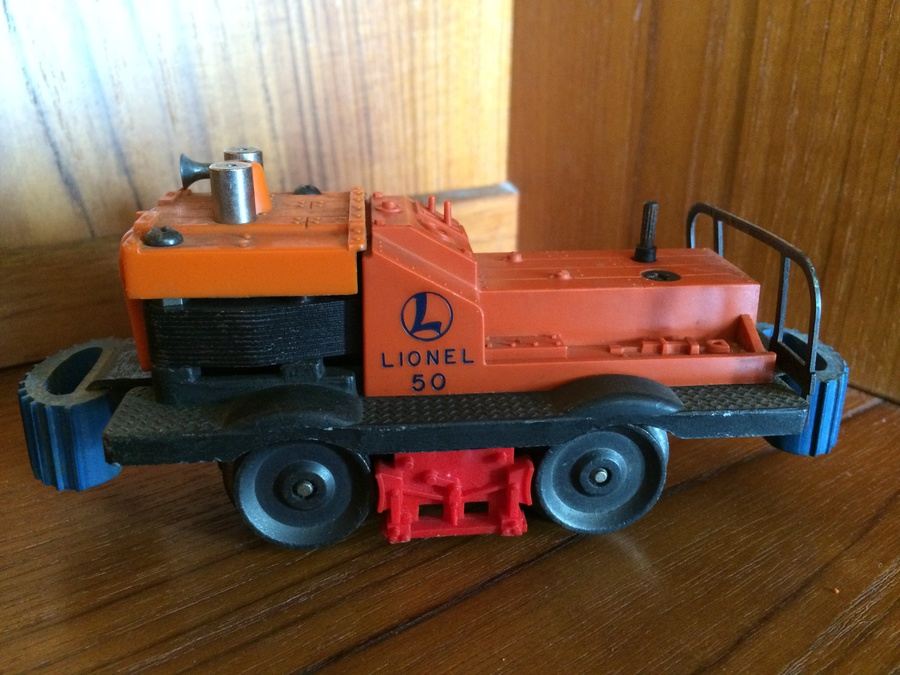 Huge Post WWII 1950s Lionel Train Set [Photo 3]